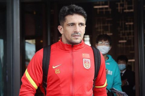 国内第一只获得国际资格导盲犬Candie的主人连勤老师在谈到Candie时，已经不是在说一只狗了，而是一个随时陪在身边不能失去的亲人了